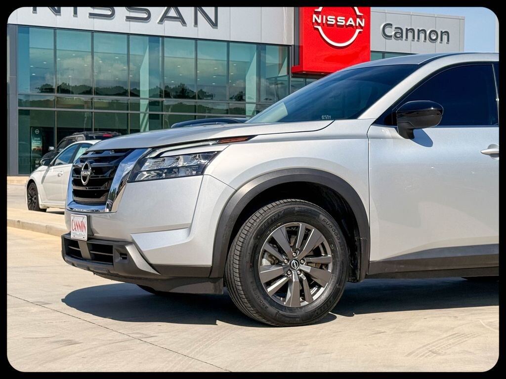 Used 2024 Nissan Pathfinder S SUV