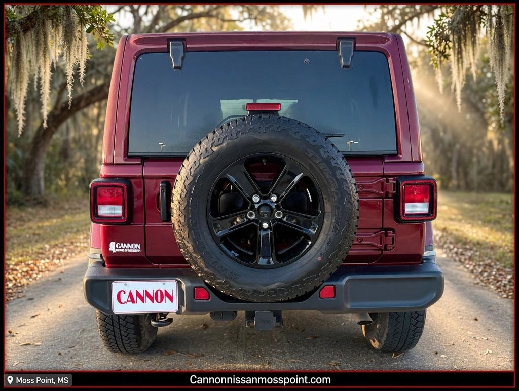 Used 2021 Jeep Wrangler Unlimited Sahara Altitude SUV