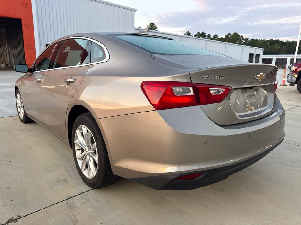 Used 2025 Chevrolet Malibu LT Sedan