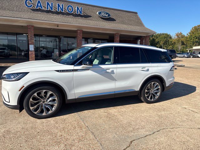 2027 Lincoln Aviator Premiere