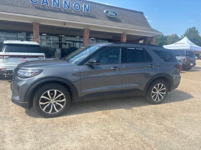 2025 Ford Explorer