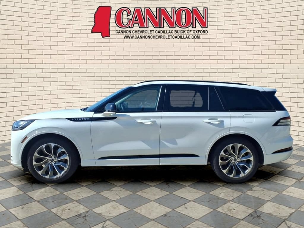 Used 2025 Lincoln Aviator Premiere
