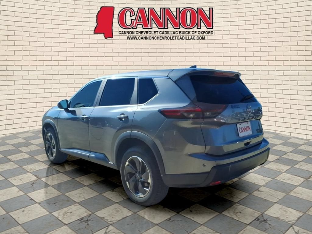 Used 2024 Nissan Rogue SV