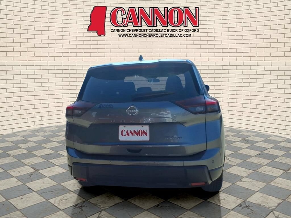 Used 2024 Nissan Rogue SV