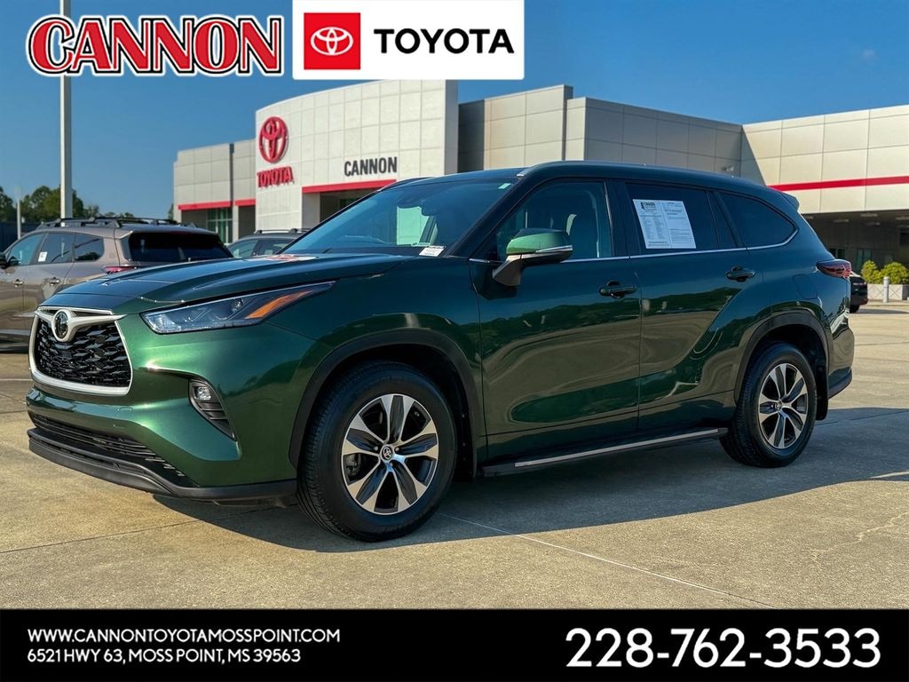 Used 2024 Toyota Highlander XLE SUV