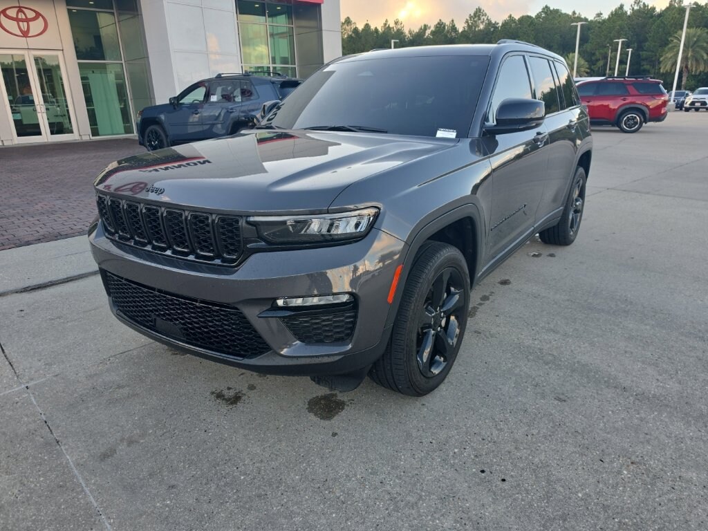 Used 2024 Jeep Grand Cherokee Limited SUV