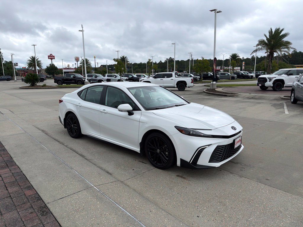 Used 2025 Toyota Camry SE Sedan