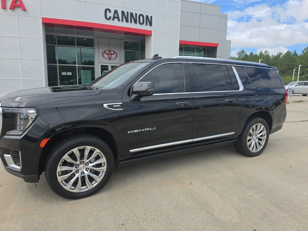 Used 2022 GMC Yukon XL Denali SUV