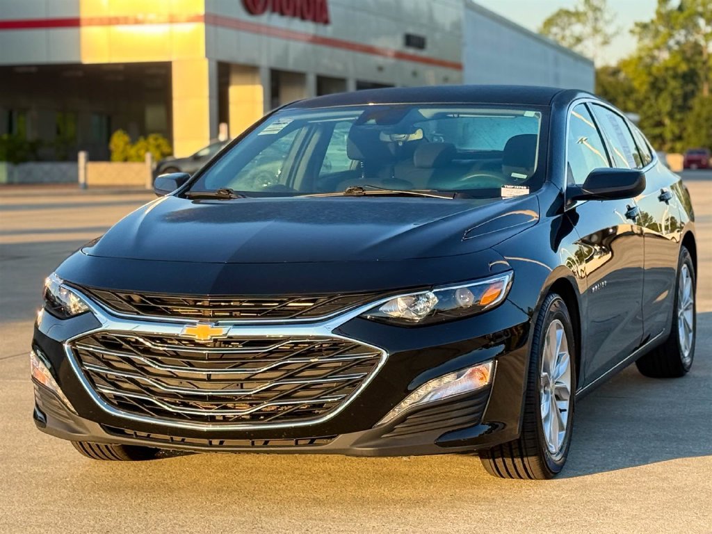 Used 2025 Chevrolet Malibu LT Sedan