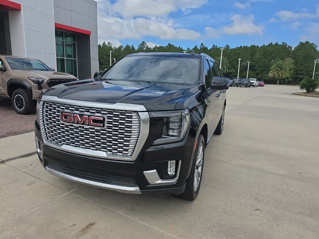 Used 2022 GMC Yukon XL Denali SUV