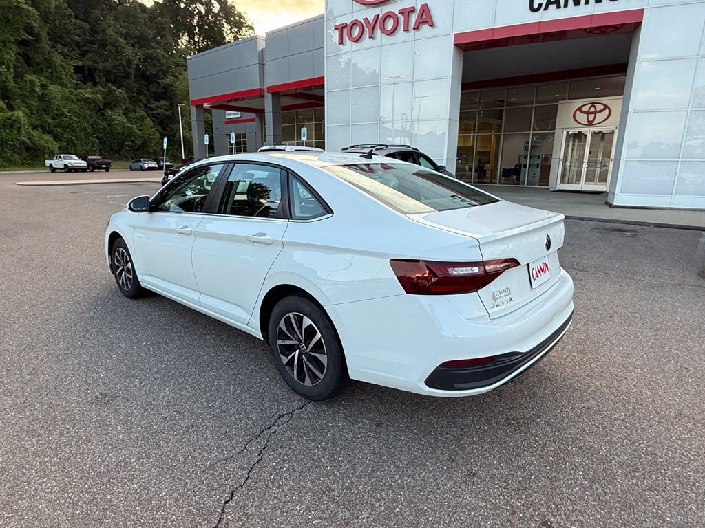 Used 2024 Volkswagen Jetta S S Auto