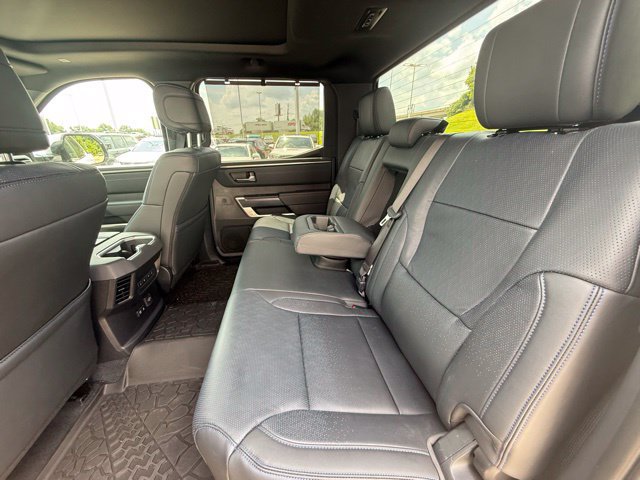 2025 Toyota Tundra Platinum - Photo 31