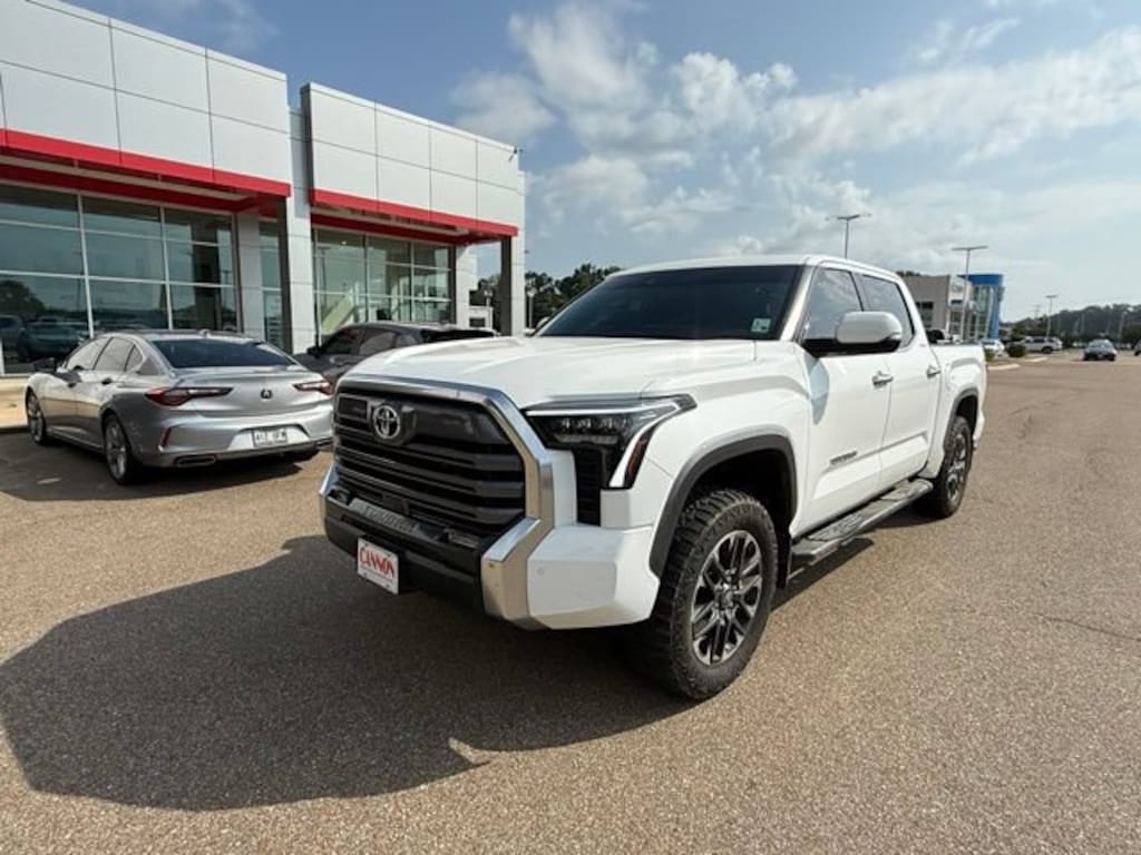 Used 2025 Toyota Tundra 4WD Limited Limited CrewMax 5.5 Bed