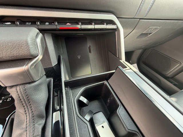 2025 Toyota Tundra Platinum - Photo 19
