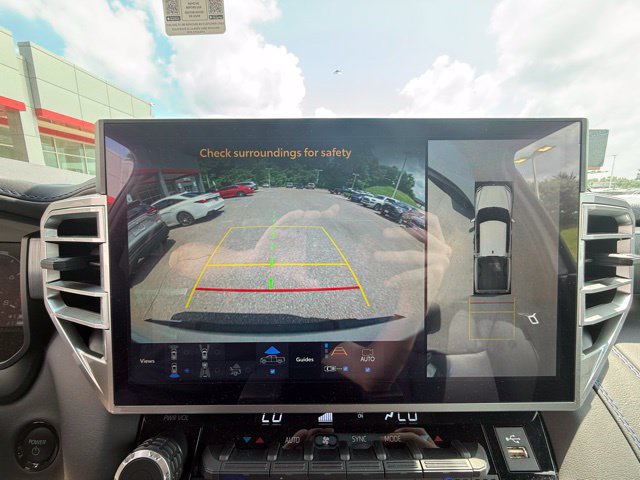 2025 Toyota Tundra Platinum - Photo 22