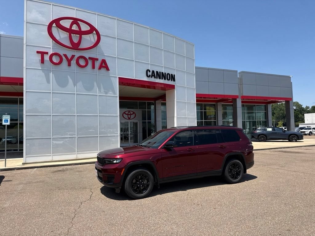 Used 2025 Jeep Grand Cherokee L Altitude X Altitude X 4x4