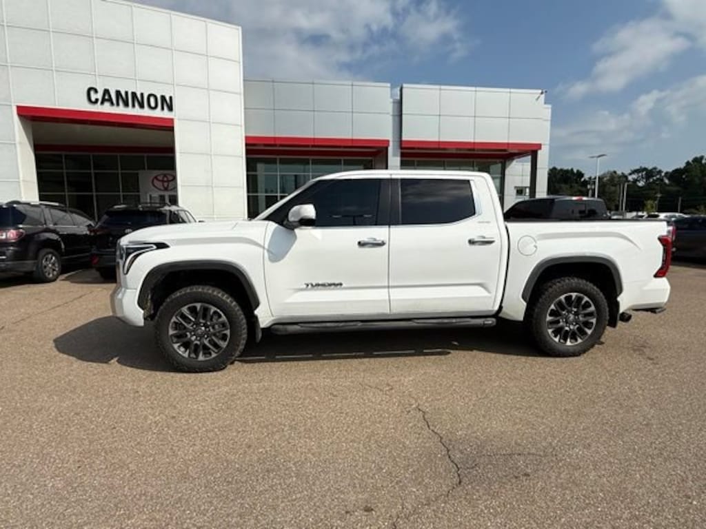 Used 2025 Toyota Tundra 4WD Limited Limited CrewMax 5.5 Bed