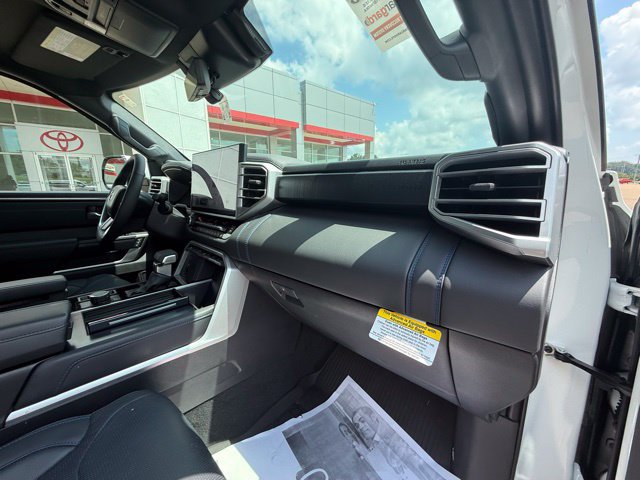 2025 Toyota Tundra Platinum - Photo 42