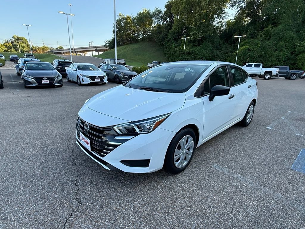  Nissan Versa