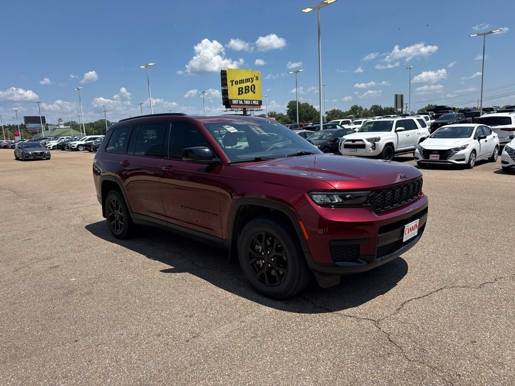 Used 2025 Jeep Grand Cherokee L Altitude X Altitude X 4x4