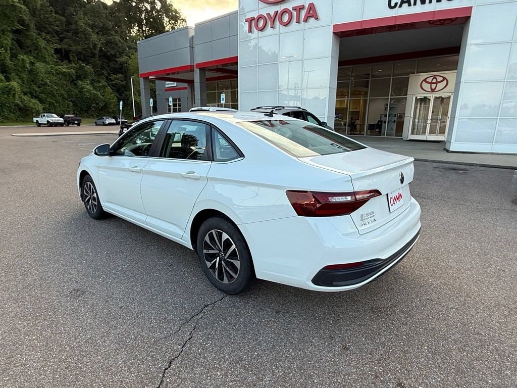 Used 2024 Volkswagen Jetta S S Auto