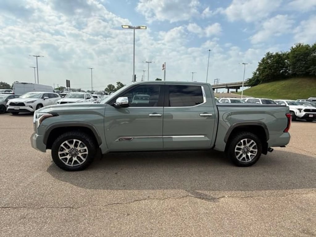 Used 2026 Toyota Tundra 4WD 1794 Edition 1794 Edition CrewMax 5.5 Bed