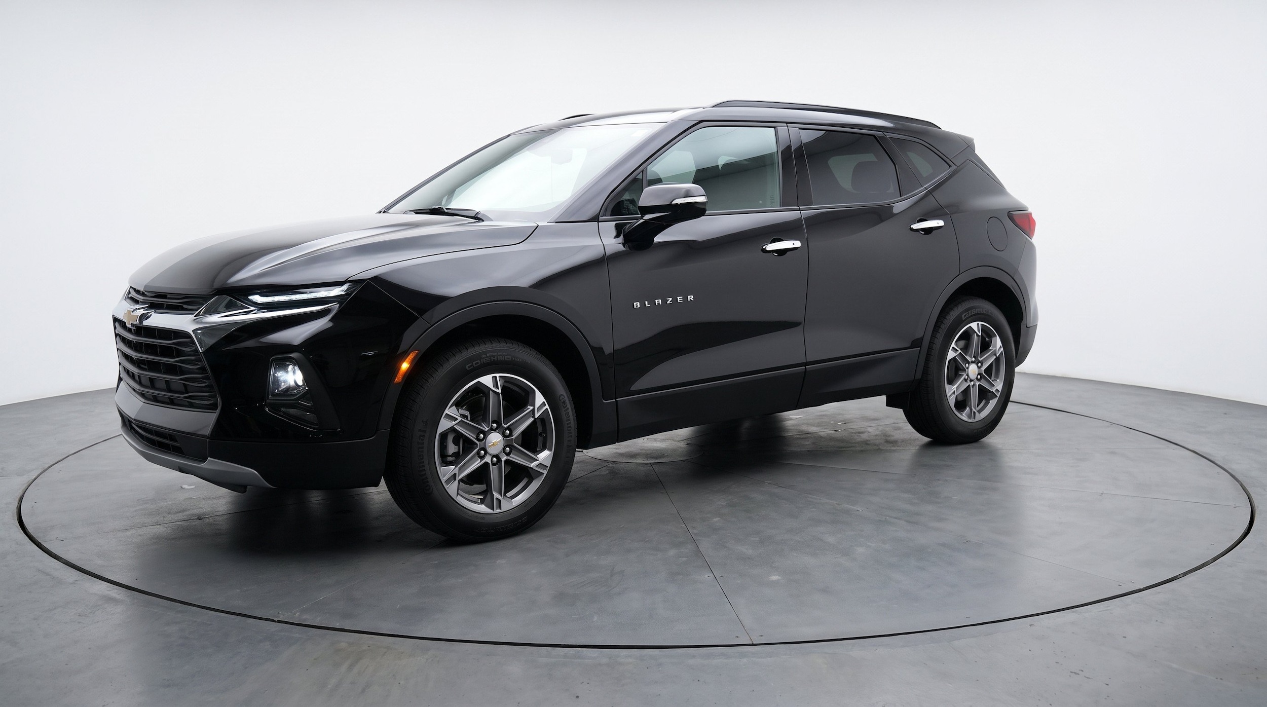 Thumbnail: 2025 Chevrolet Blazer - 3