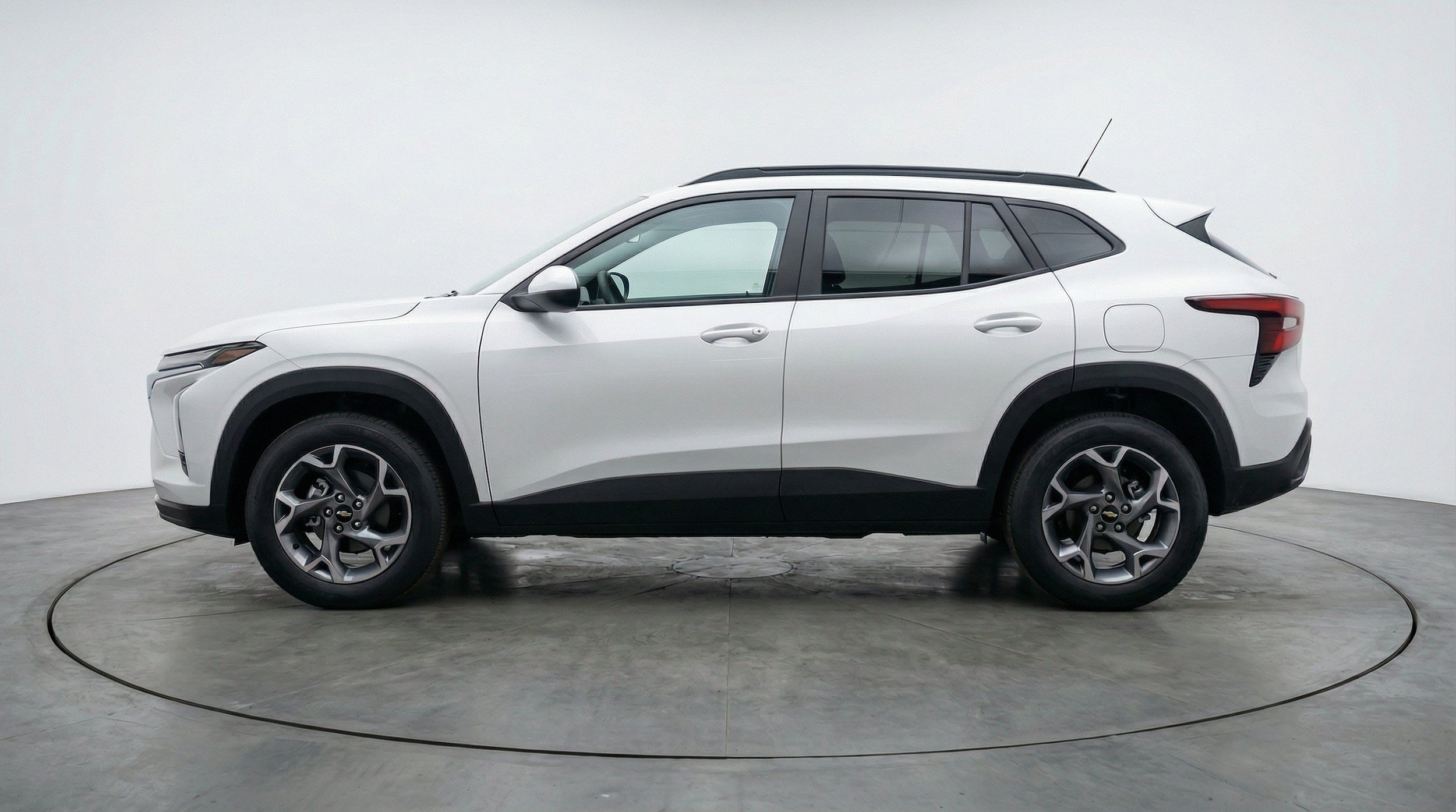 Thumbnail: 2025 Chevrolet Trax - 5