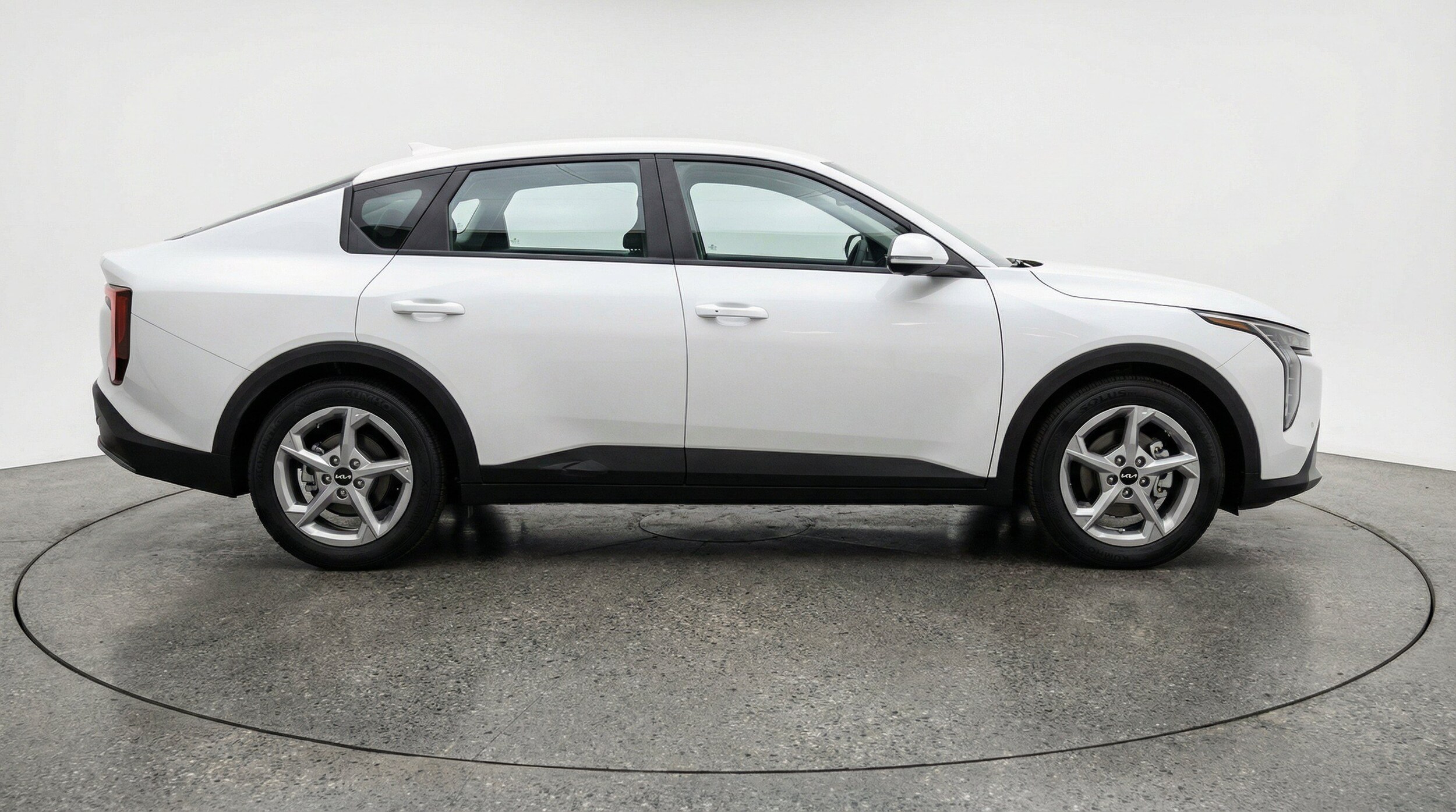 Thumbnail: 2025 Kia K4 - 10
