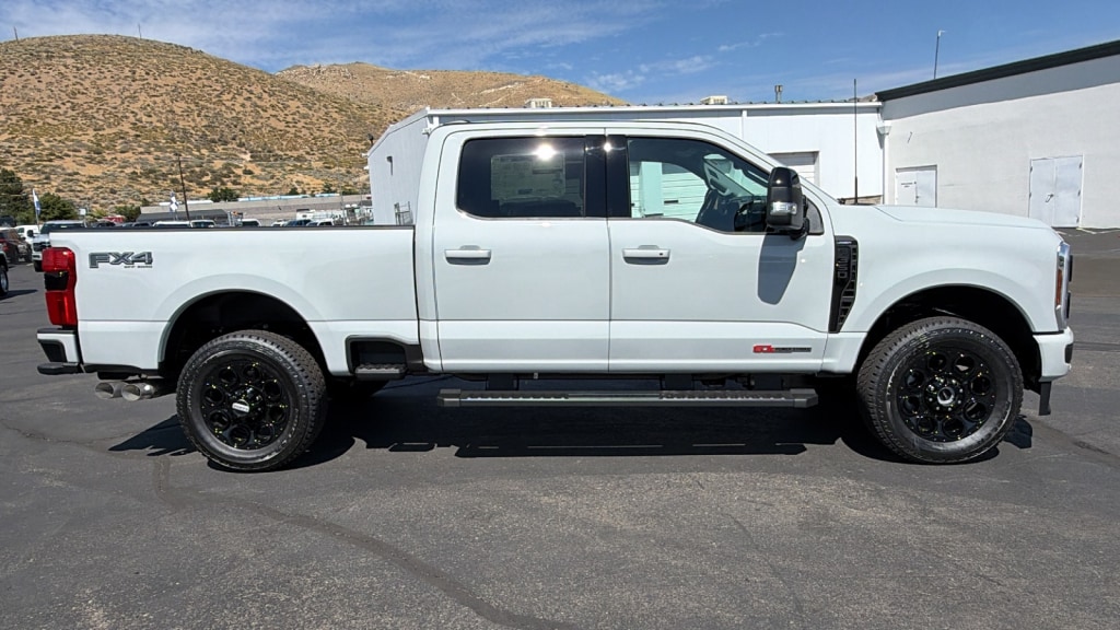 New 2026 Ford F-350SD Lariat Crew Cab