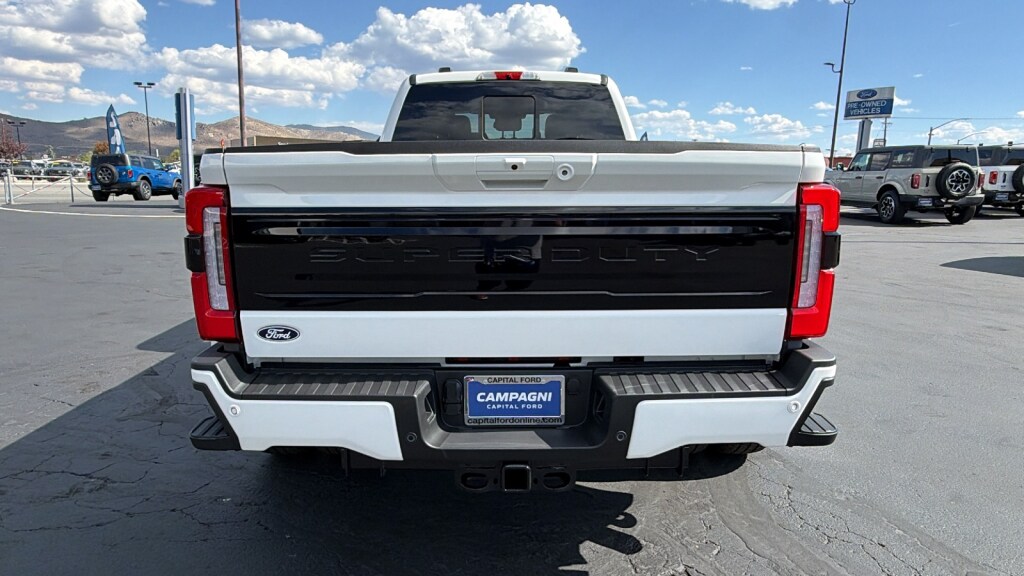New 2027 Ford Super Duty F-350 Platinum 4WD Crew CAB 8 BOX