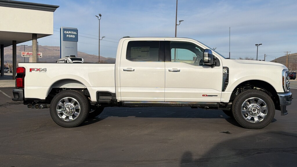 New 2026 Ford F-350SD Lariat Crew Cab