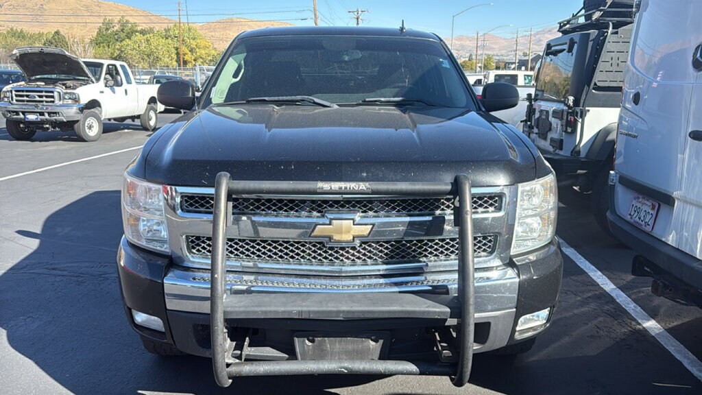 Used 2011 Chevrolet Silverado 1500 LT Crew Cab