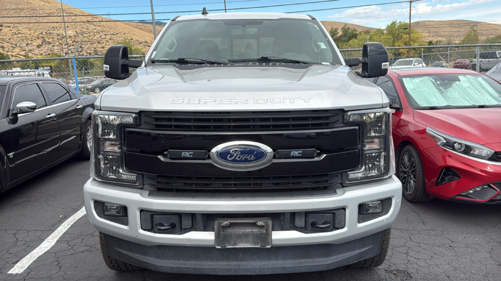 Used 2019 Ford F-250SD Lariat Crew Cab