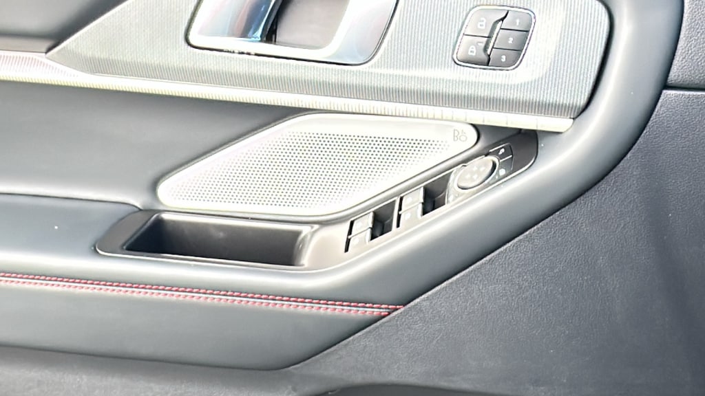 2026 Ford Explorer ST - Photo 22