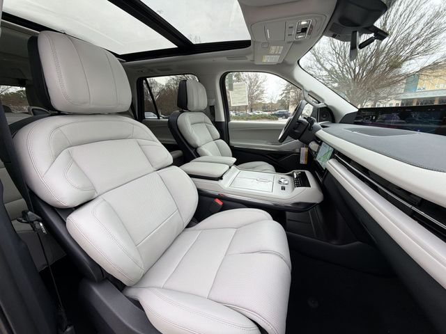 2025 Lincoln Navigator Reserve - Photo 27