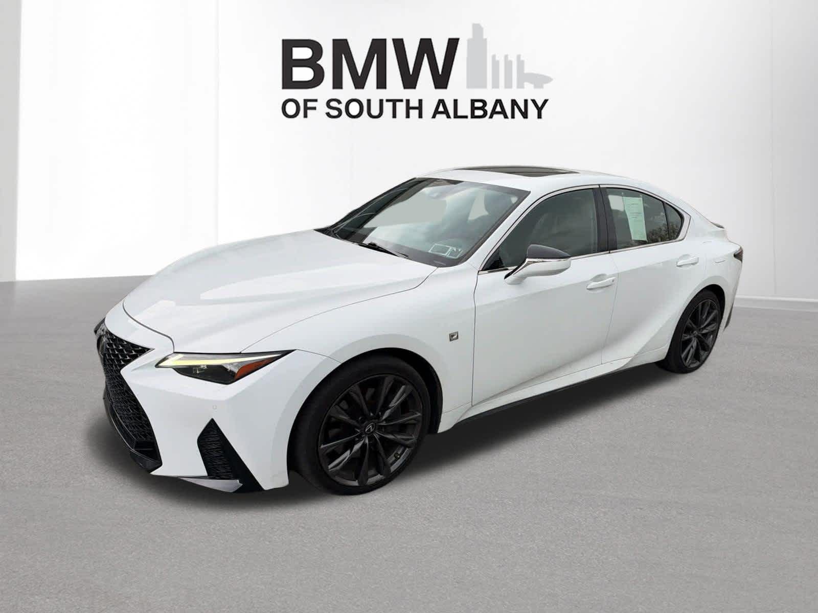 2022 Lexus IS