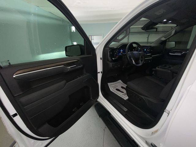2023 Chevrolet Silverado 1500 RST - Photo 11