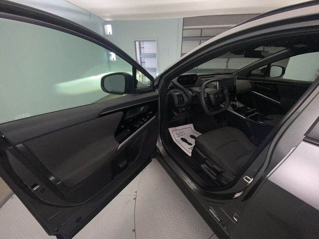 2025 Subaru Solterra Premium - Photo 11