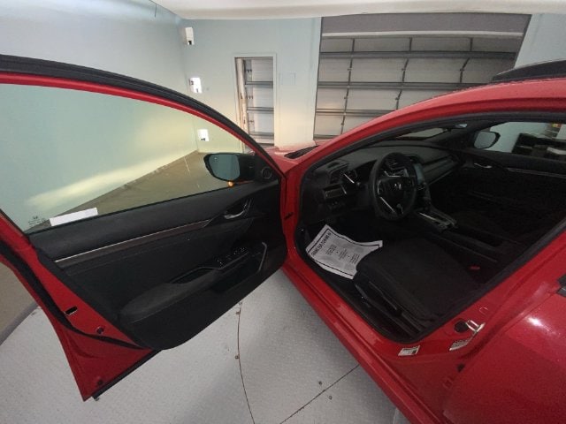 2019 Honda Civic Hatchback EX - Photo 11
