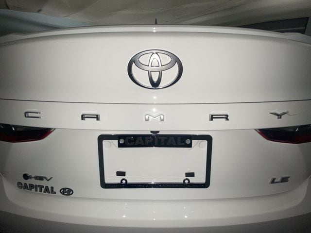 2025 Toyota Camry LE - Photo 26
