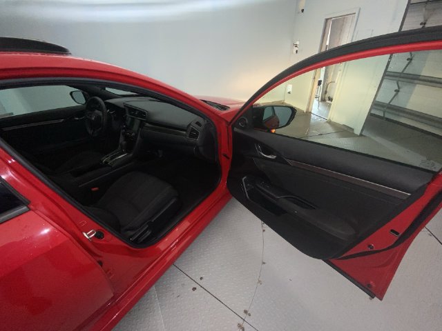 2019 Honda Civic Hatchback EX - Photo 24