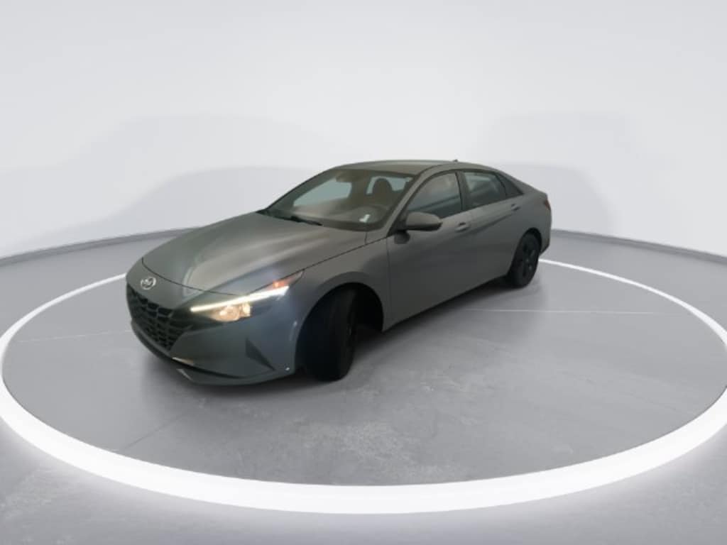 Used 2022 Hyundai Elantra SEL Sedan