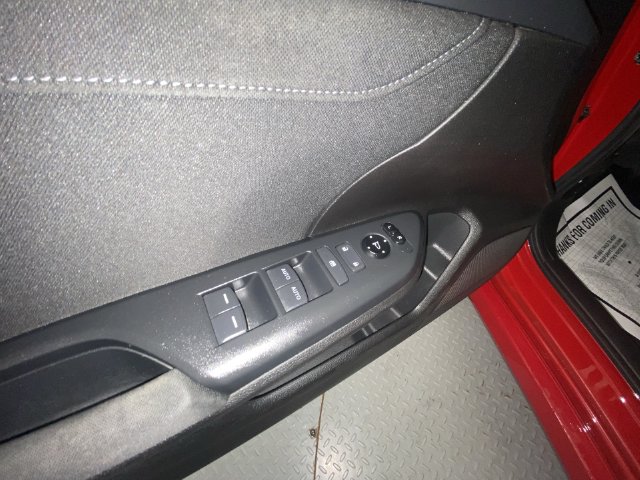2019 Honda Civic Hatchback EX - Photo 13