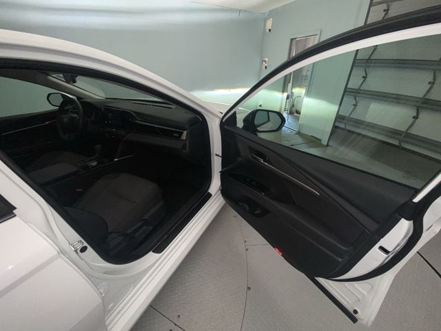 2025 Toyota Camry LE - Photo 24