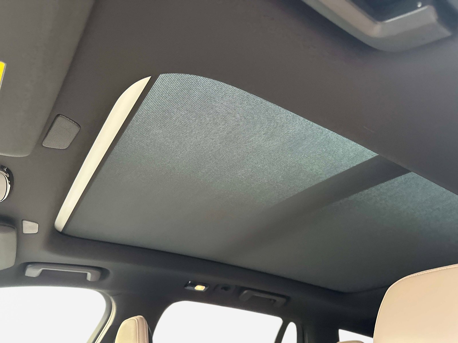 2026 Volvo XC90 Plus - Photo 29