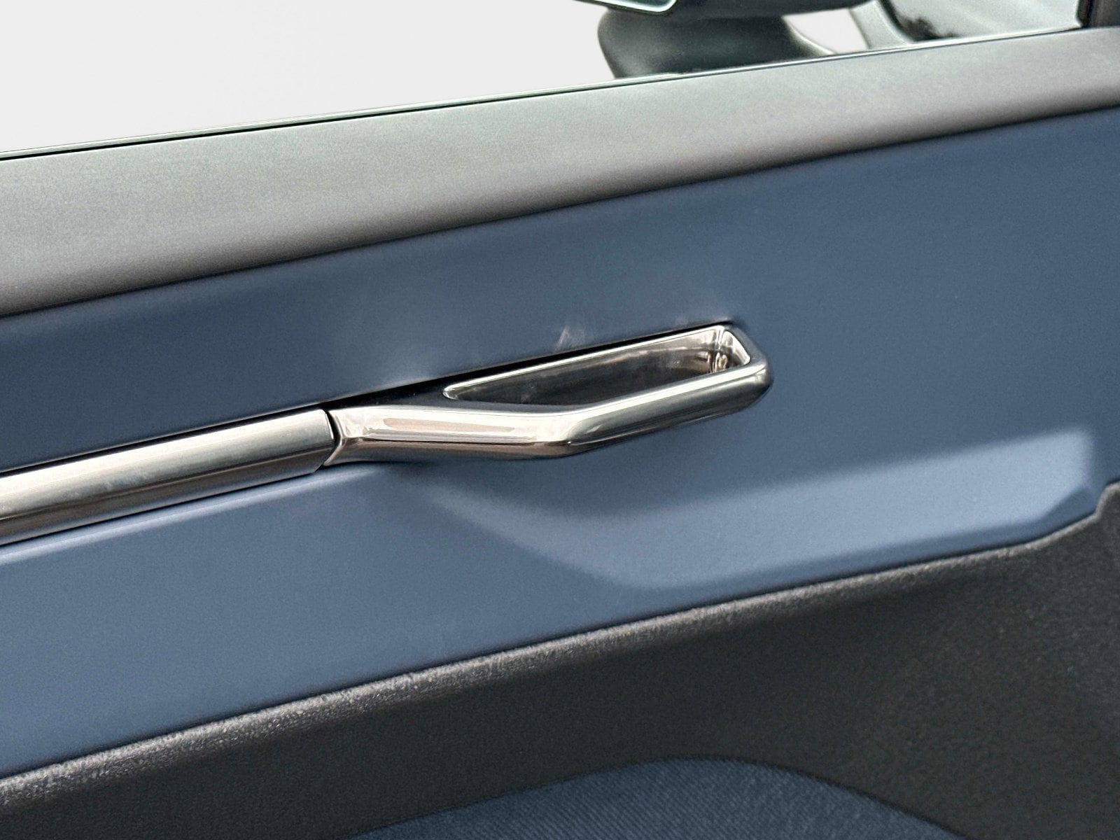 2026 Volvo EX30 Plus - Photo 15