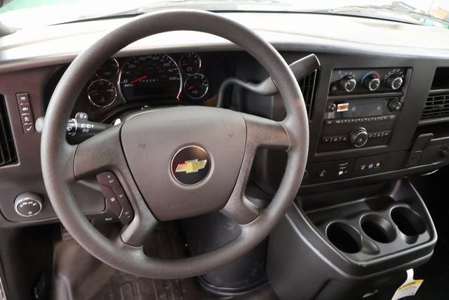 2025 Chevrolet Express Cargo Work Van - Photo 31
