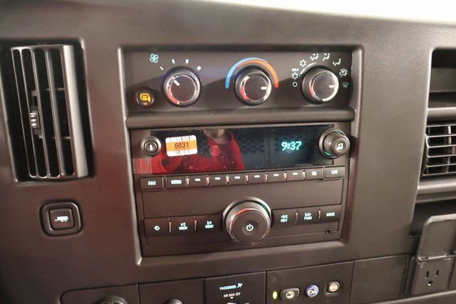 2025 Chevrolet Express Cargo Work Van - Photo 26