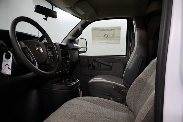2025 Chevrolet Express Cargo Work Van - Photo 21